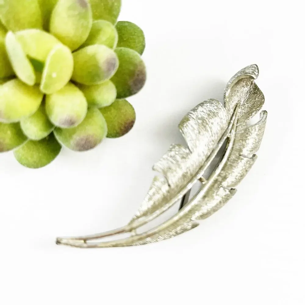 Sarah Coventry Vintage Silver Leaf Brooch